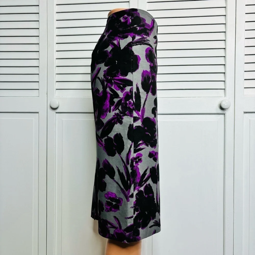 New LORD & TAYLOR Gray Purple Floral Pencil Skirt Size 12 - Picture 3 of 8